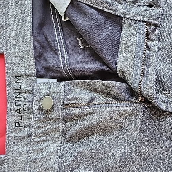 JEANS - Picture 4 of 6